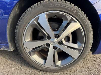Peugeot 308 308 ii - 308 sw 1.2 puretech t active s&s 130cv my18 Blu/Azzurro usata Biella