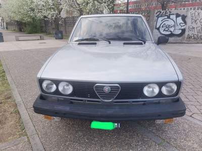 Alfa Romeo Giulia ALFETTA 2000 LI AMERICA Argento usata MILANO