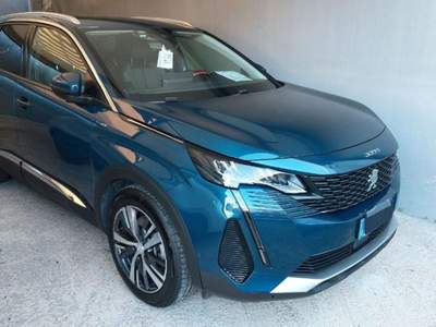 Peugeot 3008 Hybrid 225 e-EAT8 Allure Blu/Azzurro usata Civitavecchia