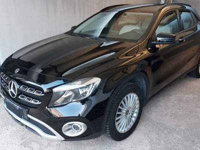 Mercedes-Benz GLA d Automatic Business Nero usata Civitavecchia