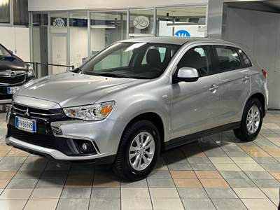 Mitsubishi ASX 1.6 2WD Instyle Navi Argento usata Stradella
