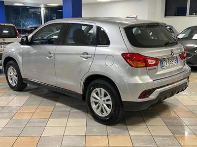 Mitsubishi ASX 1.6 2WD Instyle Navi Argento usata Stradella