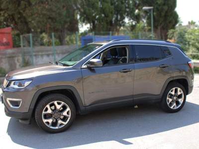 Jeep Compass 2.0 Multijet II 170 CV aut. 4WD Limited Grigio usata Sanremo
