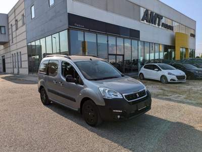 Peugeot Partner Tepee BlueHDi 100 Outdoor 7 posti Grigio usata Limena