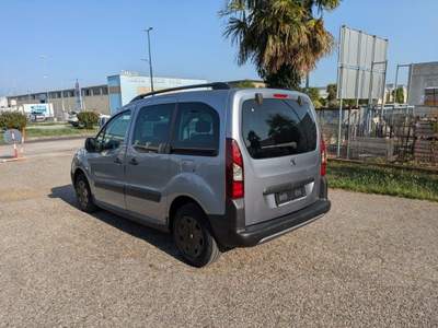 Peugeot Partner Tepee BlueHDi 100 Outdoor 7 posti Grigio usata Limena