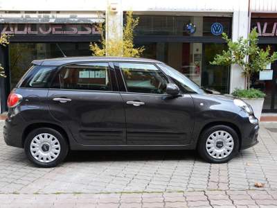 Fiat 500L 1.4 95 CV Pop Star Nero usata Atripalda