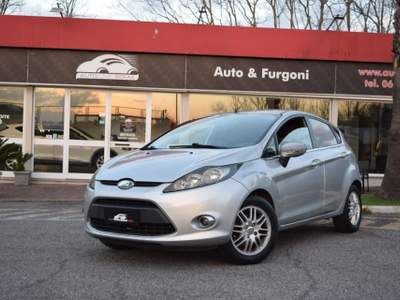 Ford Fiesta 1.4 TDCi 5pt Titanium 68CV Argento usata Roma