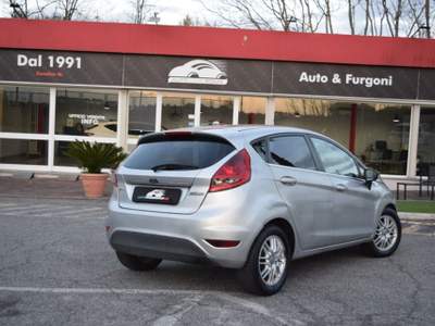 Ford Fiesta 1.4 TDCi 5pt Titanium 68CV Argento usata Roma