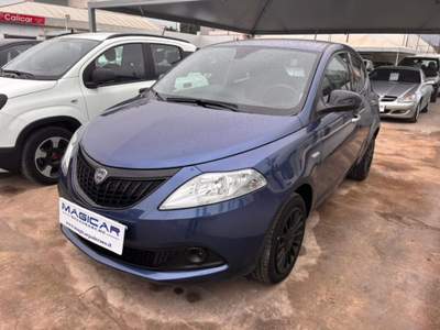 Lancia Ypsilon 1.0 FireFly 5 porte S&S Hybrid Silver Plus Blu/Azzurro usata Palermo