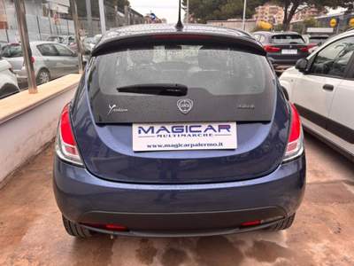 Lancia Ypsilon 1.0 FireFly 5 porte S&S Hybrid Silver Plus Blu/Azzurro usata Palermo