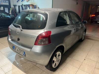 Toyota Yaris 1.0 3 porte Sol Grigio usata PALERMO