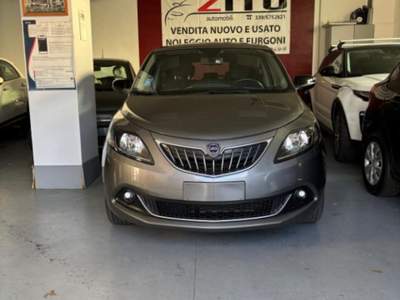 Lancia Ypsilon 1.0 FireFly 5 porte S&S Hybrid Gold Grigio usata Modena
