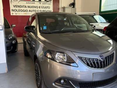 Lancia Ypsilon 1.0 FireFly 5 porte S&S Hybrid Gold Grigio usata Modena