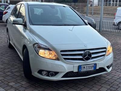 Mercedes-Benz Classe B CDI Executive Bianco usata Guarene