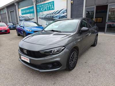 Fiat Tipo 1.6 Mjt S&S SW City Sport Grigio usata San Nicola Manfredi