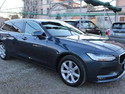 Volvo V90 D4 Geartronic Momentum Blu/Azzurro usata Moriago della Battaglia