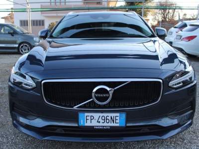 Volvo V90 D4 Geartronic Momentum Blu/Azzurro usata Moriago della Battaglia