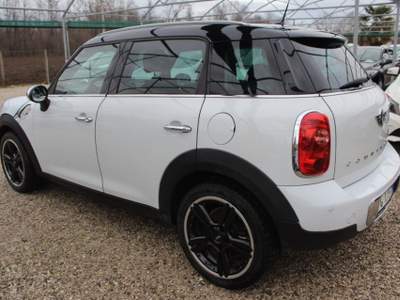 MINI Countryman Cooper 2.0 D Business Automatica Bianco usata Moriago della Battaglia