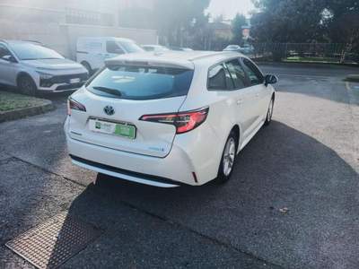Toyota Corolla 1.8 Active Hybrid CVTI Bianco usata Villasanta