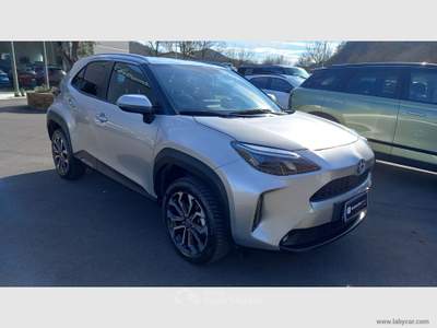 Toyota Yaris Cross Yaris Cross 1.5 Hyb. 5p. E-CVT AWD Trend Argento usata RIETI