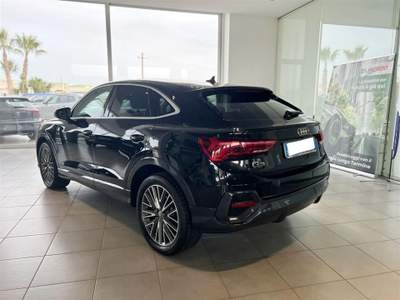 Audi Q3 2.0 150cv 35 TDI business S-tronic Nero usata Polignano a Mare