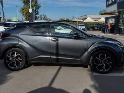 Toyota C-HR 2.0 Hybrid E-CVT TREND Grigio usata Fondi