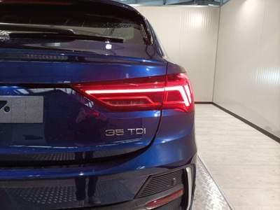 Audi Q3 SPB 35 TDI S tronic S line edition Blu/Azzurro usata Magenta