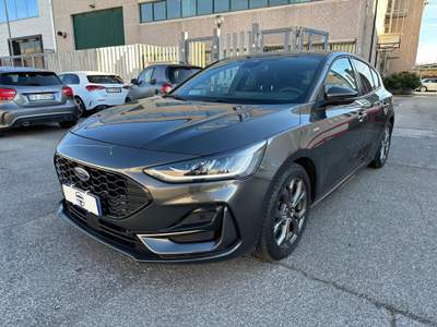 Ford Focus 1.0 EcoBoost Hybrid 125 CV 5p. ST-Line Design Grigio usata Fonte Nuova