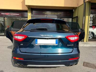 Maserati Levante UNA DI CENTO edizione limitata Blu/Azzurro usata Cantù