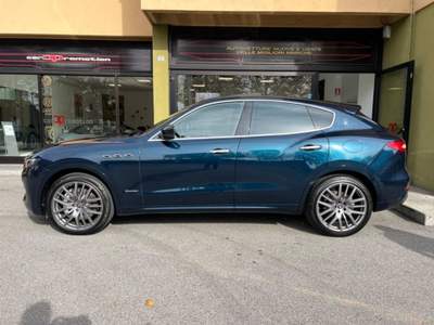 Maserati Levante UNA DI CENTO edizione limitata Blu/Azzurro usata Cantù