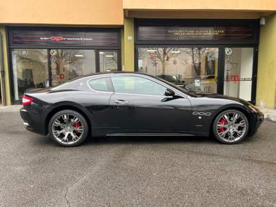 Maserati GranTurismo 4.7 V8 automatica S Nero usata Cantù
