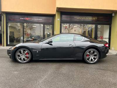 Maserati GranTurismo 4.7 V8 automatica S Nero usata Cantù