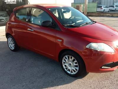 Lancia Ypsilon 1.2 69 CV 5 porte GPL Ecochic Silver GPL Rosso usata Recanati