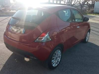 Lancia Ypsilon 1.2 69 CV 5 porte GPL Ecochic Silver GPL Rosso usata Recanati