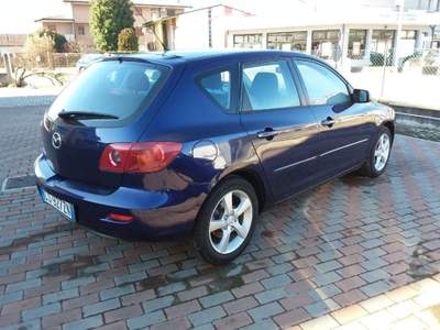 Mazda 3 1.6 16V/105CV 5p. Style Blu/Azzurro usata PEDEROBBA