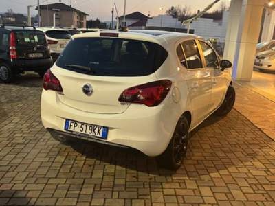 Opel Corsa 1.3 CDTI 5 porte Black Edition Bianco usata Guarene
