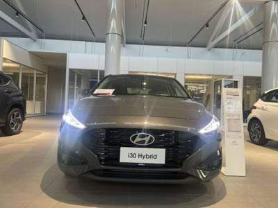 Hyundai i30 1.0 turbo 100 cv Mild Hybrid DCT Business Grigio usata Milano