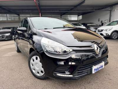 Renault Clio 1.2 75CV 5 porte Life ideale x neopatentati Nero usata Qualiano