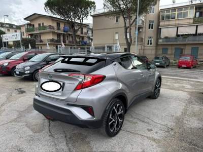 Toyota C-HR 1.8 Hybrid E-CVT Lounge Grigio usata Cassino