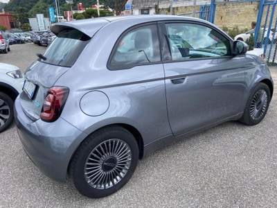 Fiat 500 La Prima Berlina 42 kWh PLUS ICON Grigio usata Pozzuoli