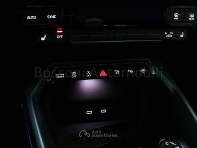 Audi A3 allstreet 2.0 tdi 150cv identity contrast s tronic Bianco usata Cremona
