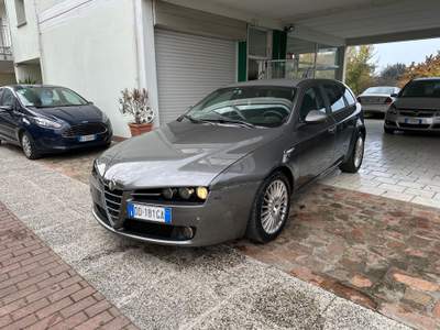 Alfa Romeo 159 Alfa Romeo 159 1.9 JTDm SPORTWAGON (12 RATE) Grigio usata LUGO