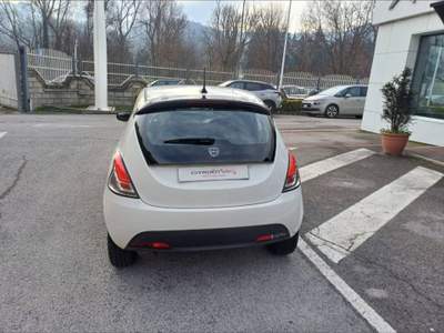 Lancia Ypsilon 3ª serie -  1.0 FireFly 5 porte S&S Hybrid Oro Bianco usata Potenza