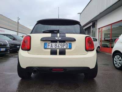 MINI Cooper 1.5 Cooper D automatica Beige usata Magenta