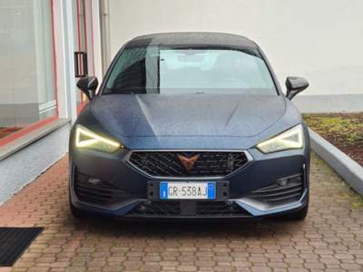 Cupra Leon 2.0 TSI 300 CV DSG VZ Carbon Blu/Azzurro usata Magenta