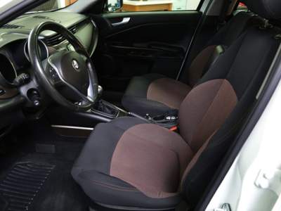 Alfa Romeo Giulietta 1.4 Turbo 120 CV GPL Distinctive Bianco usata Torino