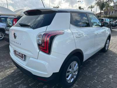 SsangYong Tivoli 1.6 Exclusive 2wd usata Aci Sant'Antonio