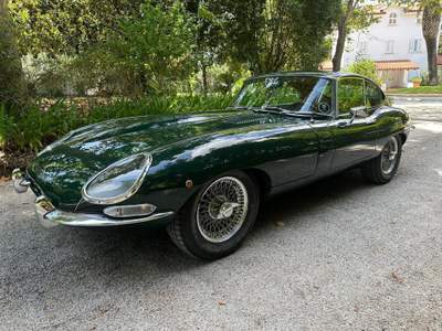 Jaguar E-Type 4.2 Series 1 265CV Verde usata Roma