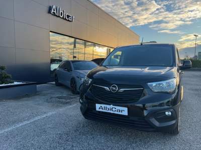 Opel Combo Cargo 1.5 Diesel 130CV S&S PC 650kg Edition Nero usata Albignasego
