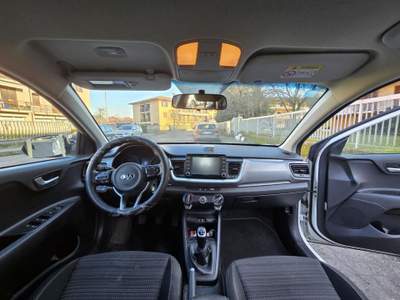 Kia Stonic 1.4i 100 CV Urban NEOPATENTATI Bianco usata Cava Manara